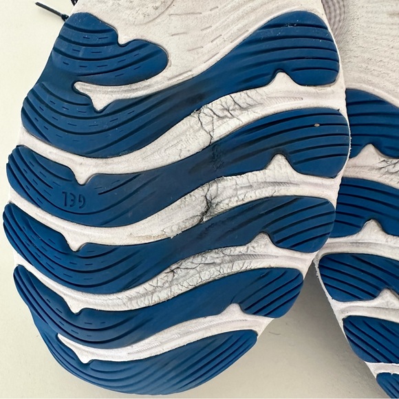 ASICS gel-nimbus 24 size 10 - Picture 6 of 6